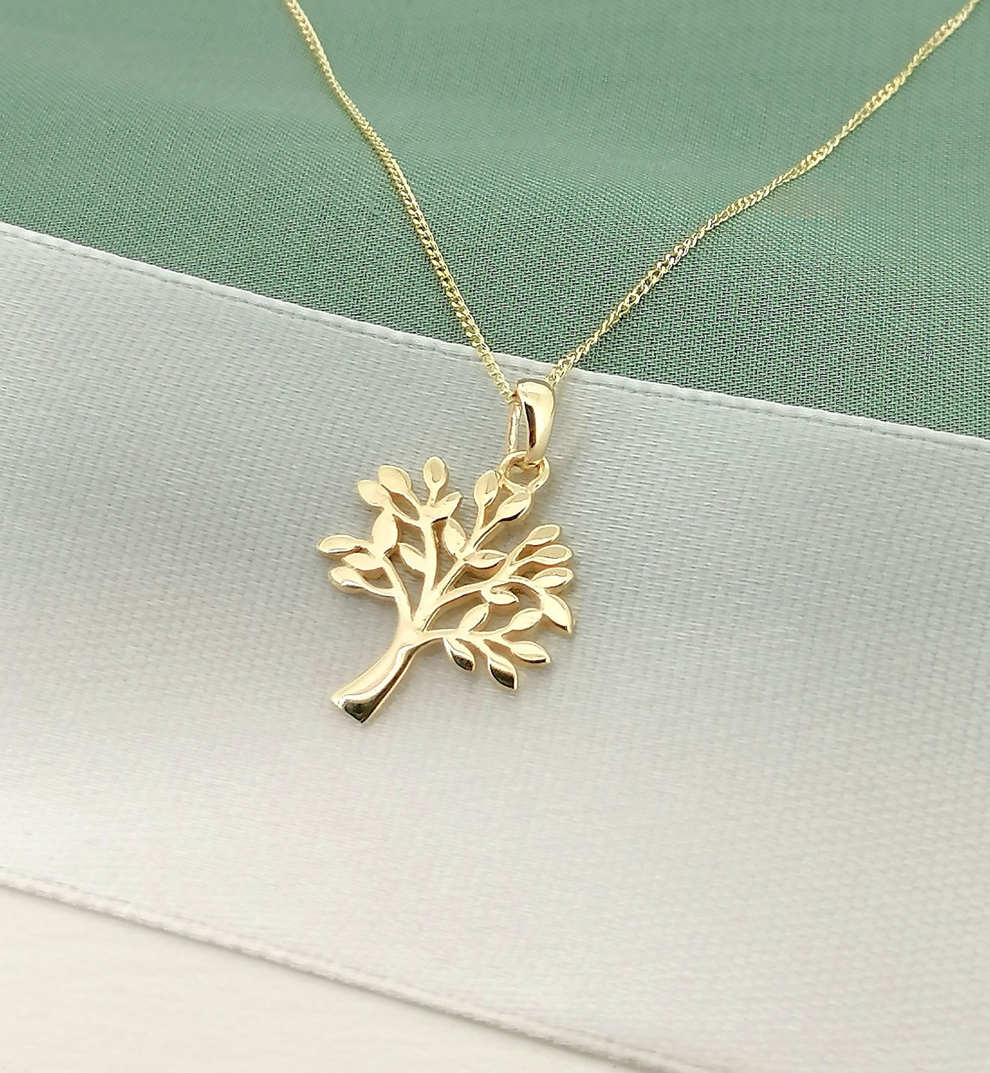 9ct Yellow Gold Christian Tree of Life Garden of Eden Pendant